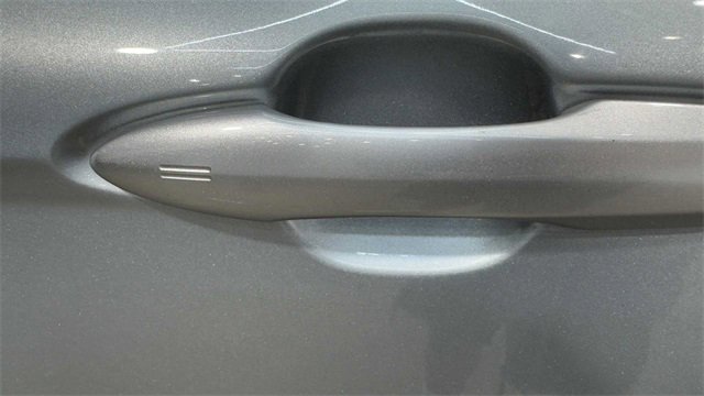 Used 2022 Toyota Camry SE image 12