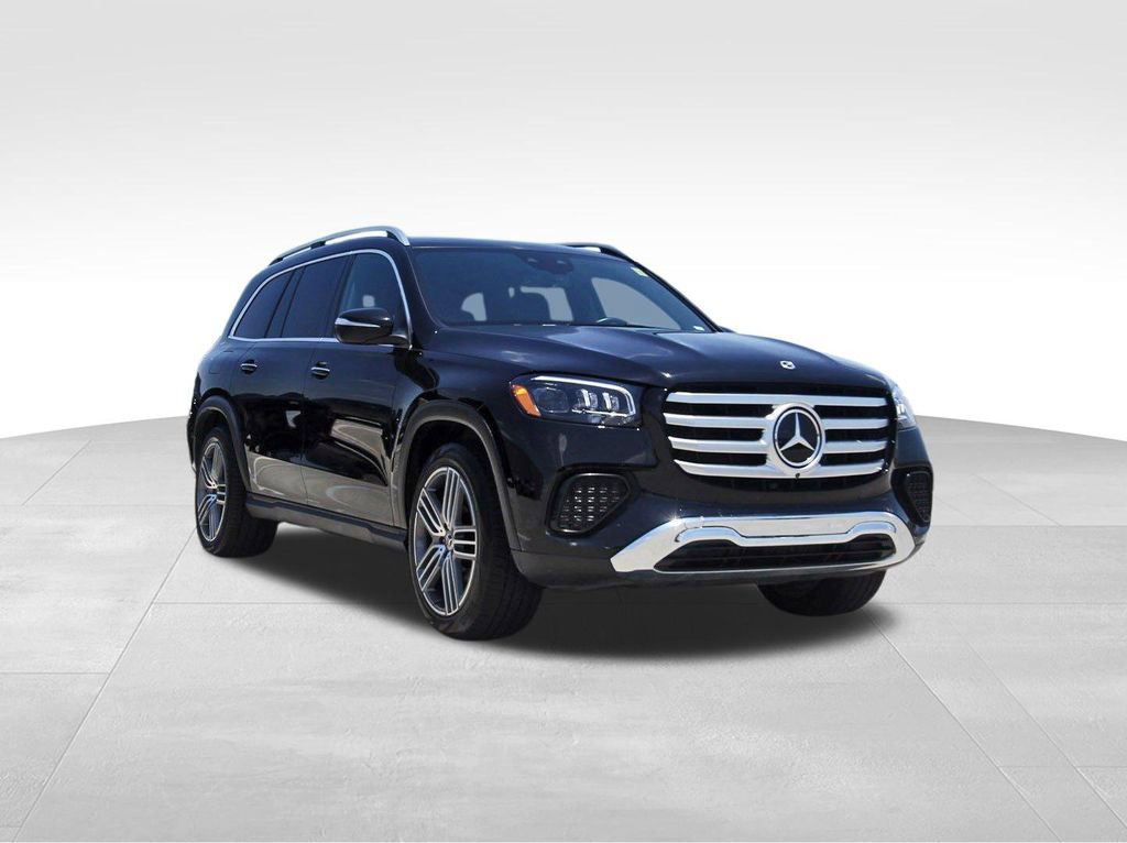 Used 2025 Mercedes-Benz GLS 450 4MATIC image 1