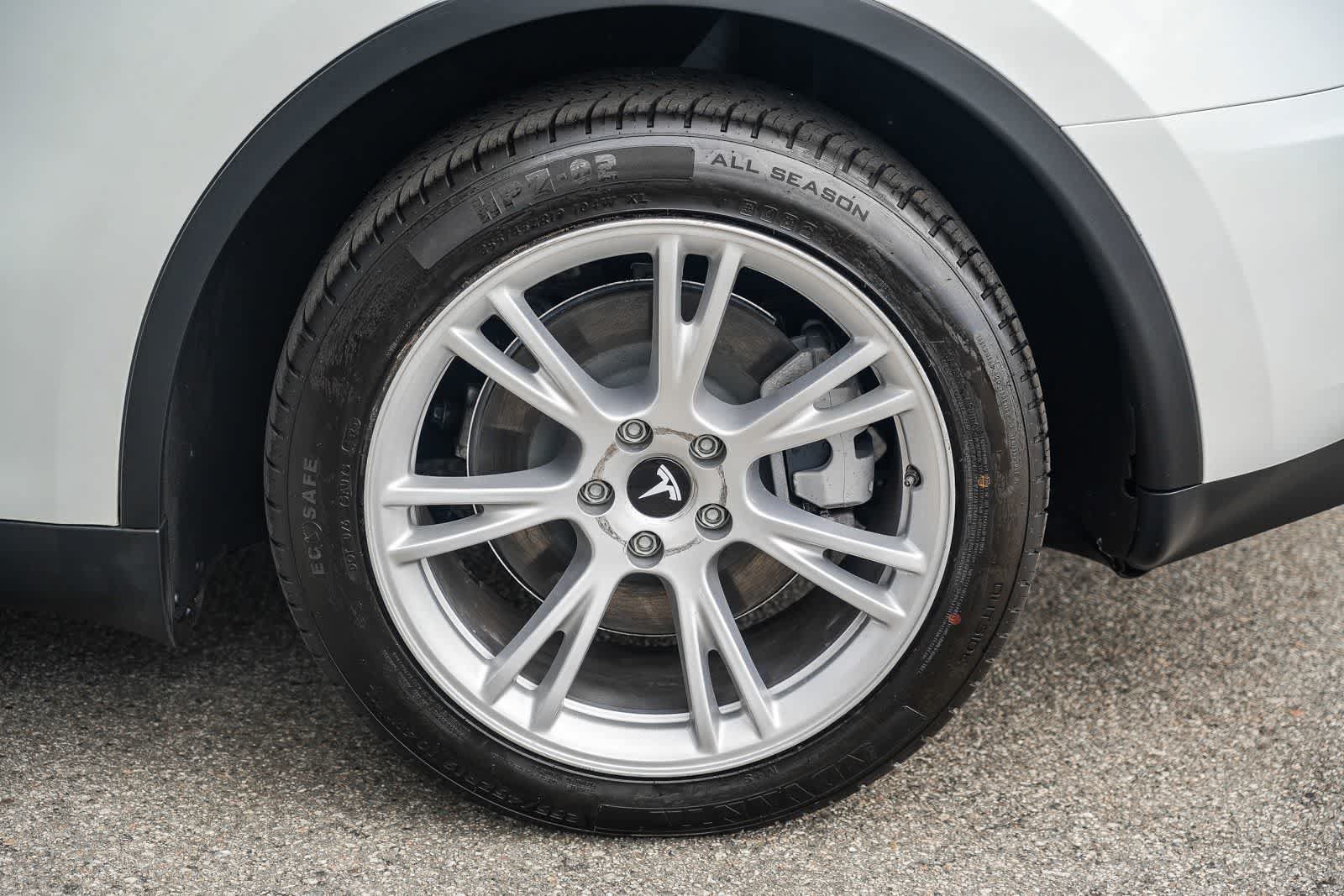 Used 2023 Tesla Model Y Long Range AWD/4WD image 8