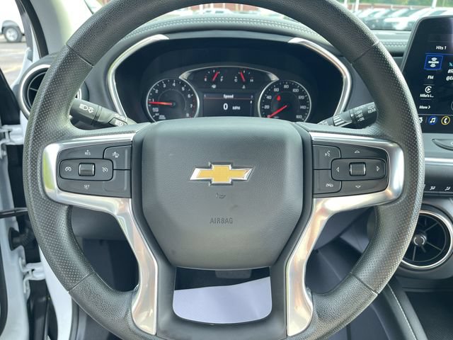 Used 2025 Chevrolet Blazer LT FWD image 11