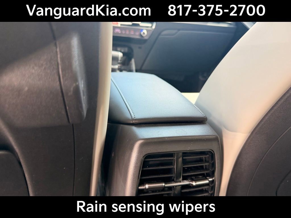 Certified 2024 Kia Niro EX image 26