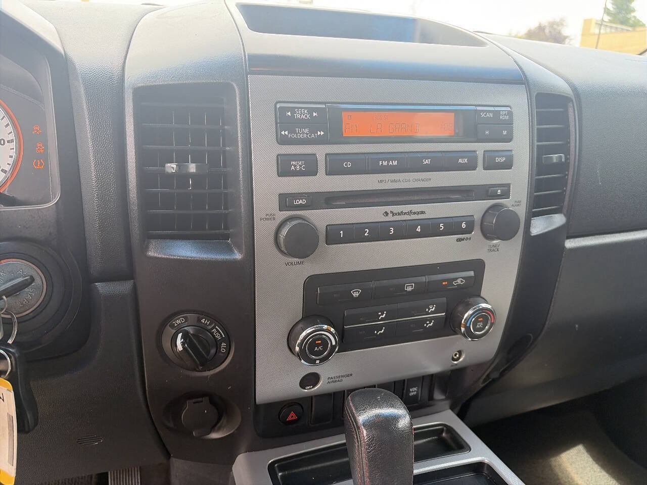 Used 2011 Nissan Titan PRO-4X AWD/4WD image 23