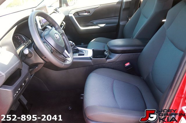 Used 2024 Toyota RAV4 XLE w/ Convenience Package AWD/4WD image 15