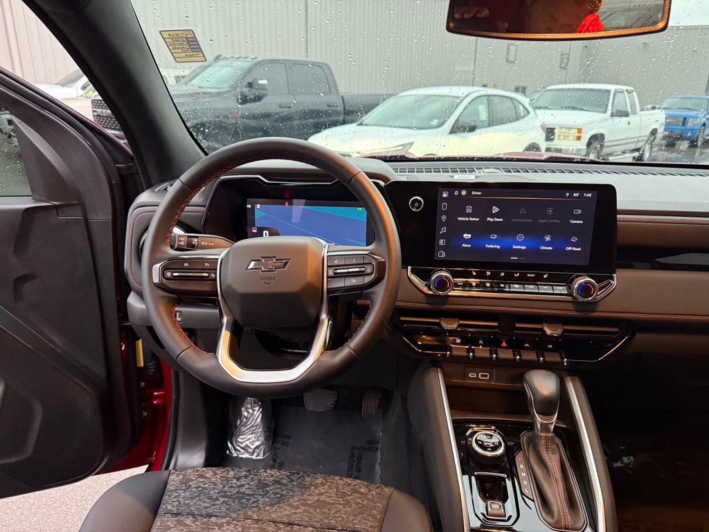 Used 2024 Chevrolet Colorado Z71 w/ Z71 Convenience Package 2 image 13