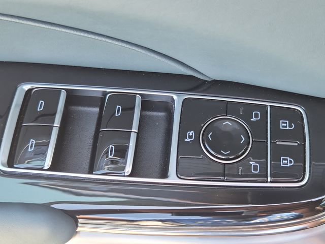 Certified 2024 Cadillac Lyriq Sport w/ Nappa Leather Package image 18