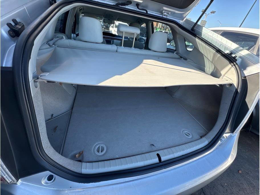 Used 2012 Toyota Prius Two image 16