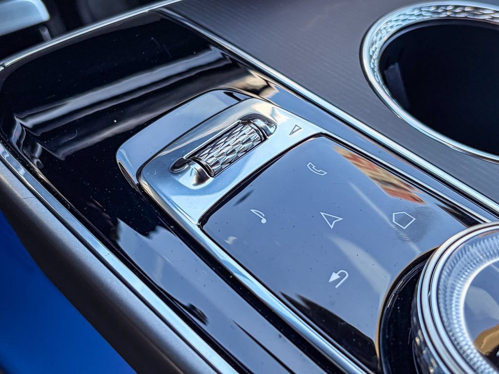 Certified 2024 Cadillac Lyriq Luxury AWD/4WD image 25