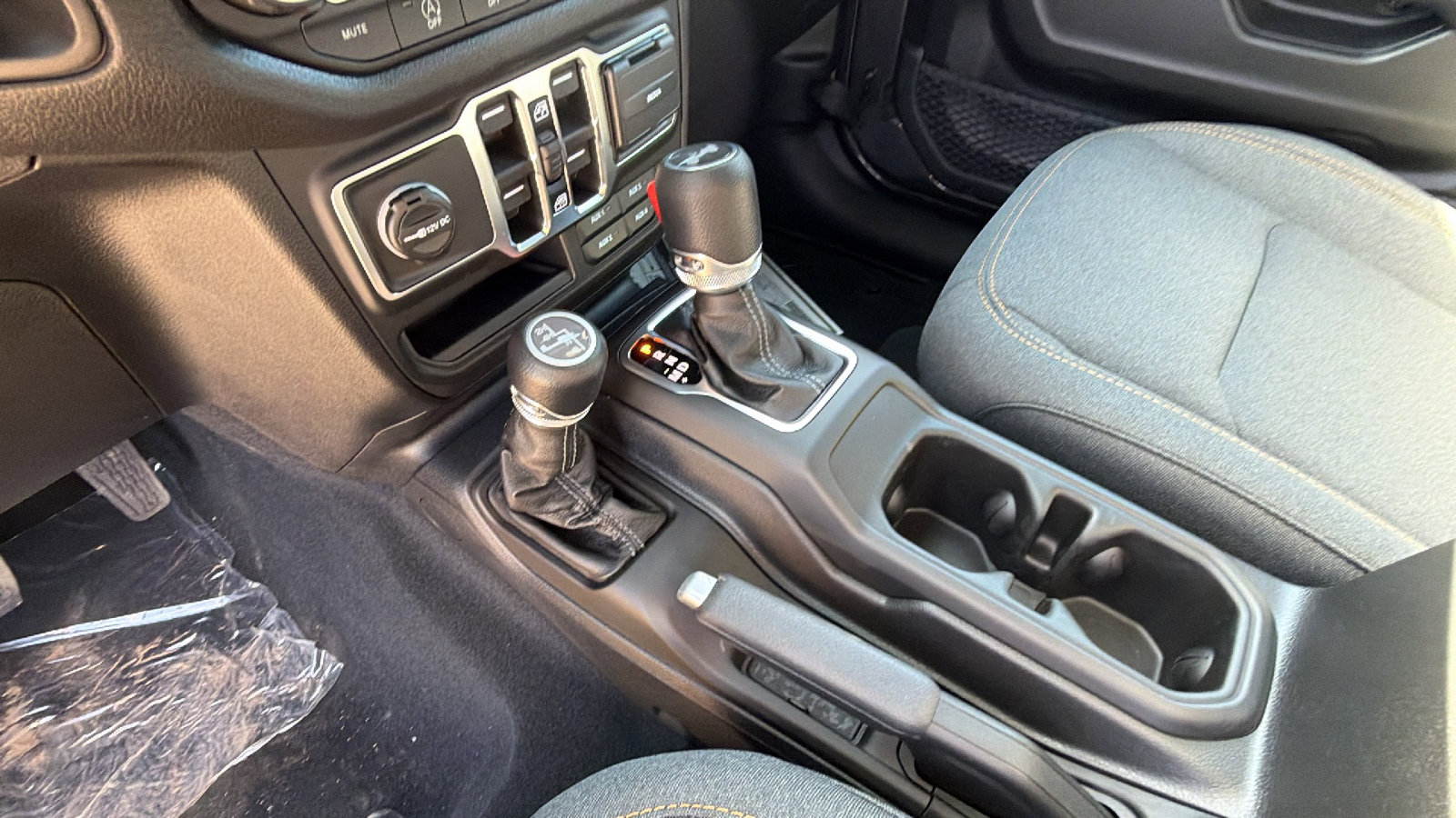 New 2026 Jeep Wrangler Sport S AWD/4WD image 25