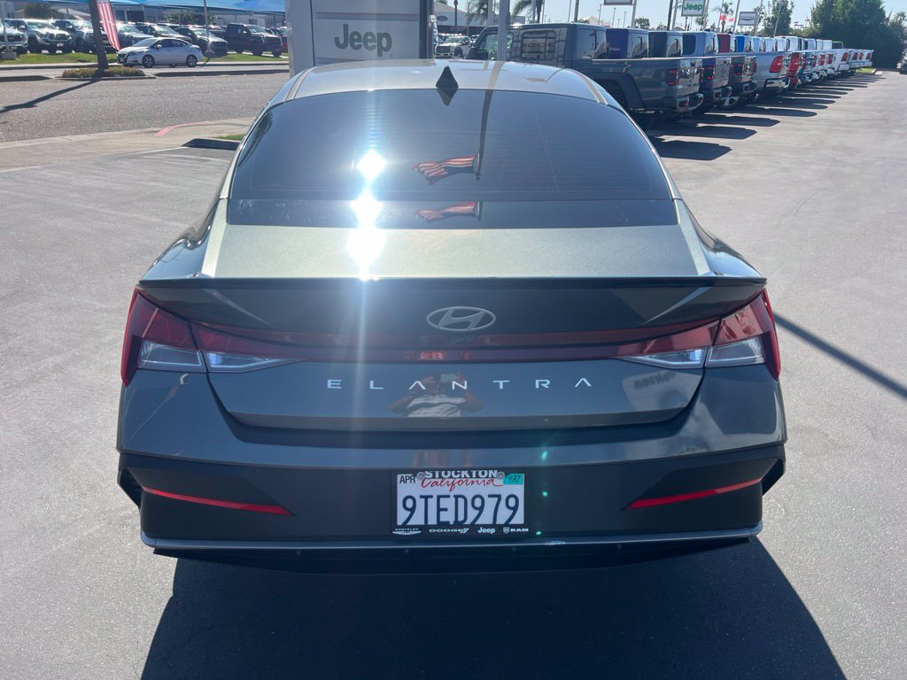 Used 2025 Hyundai Elantra Sport w/ Cargo Package FWD image 19