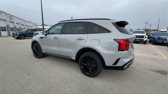 Used 2022 Kia Sorento SX image 7