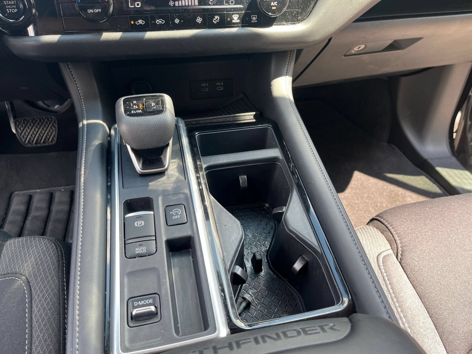Used 2026 Nissan Pathfinder SV FWD image 46