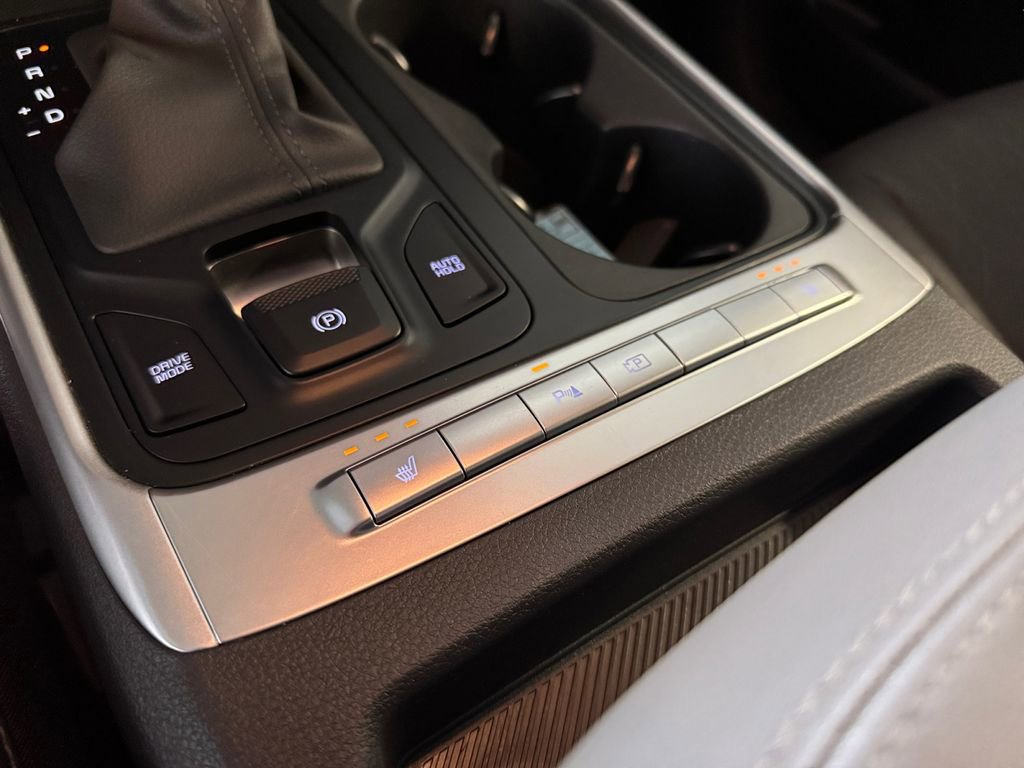 Certified 2026 Kia Carnival FWD image 30