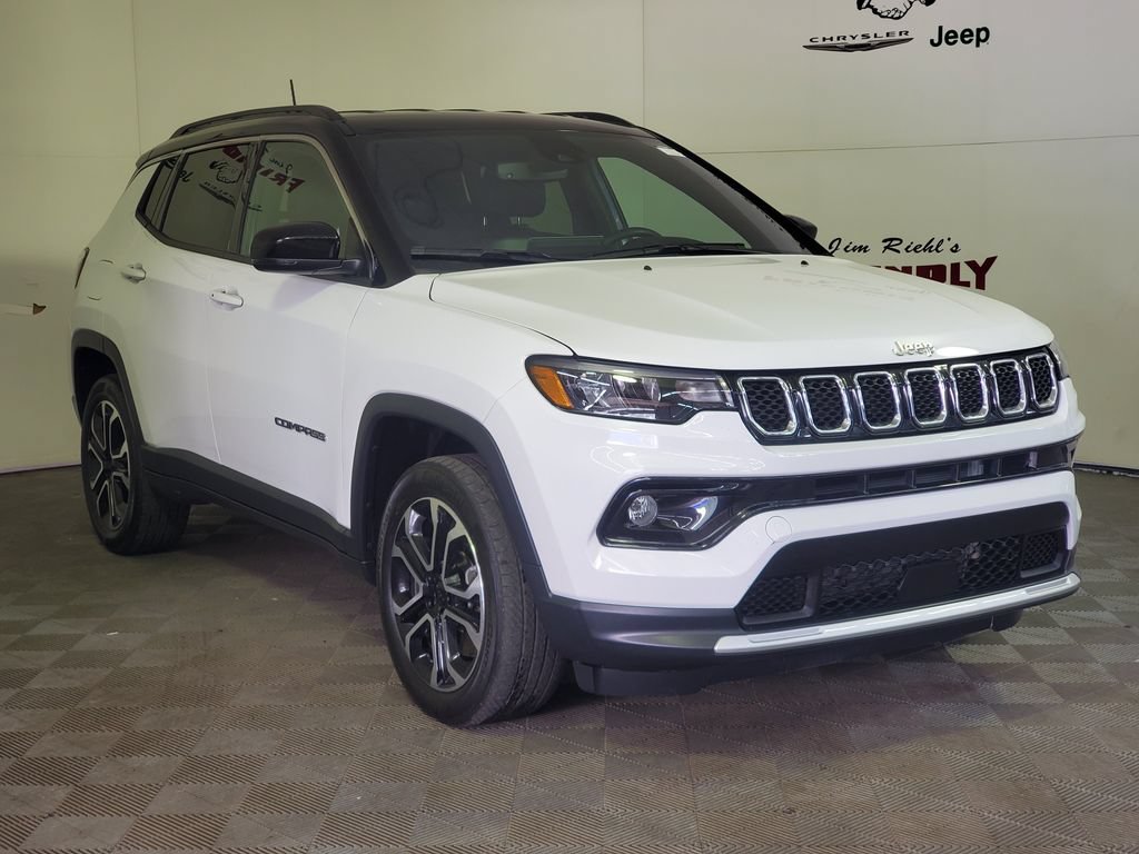Used 2023 Jeep Compass Limited AWD/4WD image 2