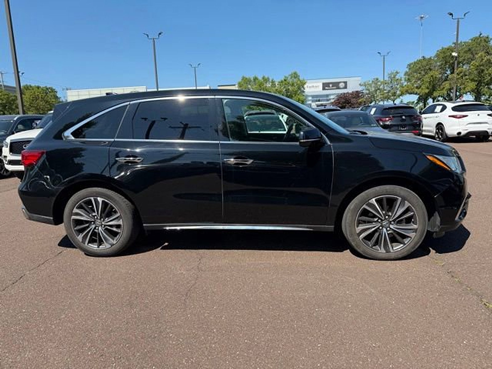 Used 2020 Acura MDX SH-AWD w/ Technology Package image 8