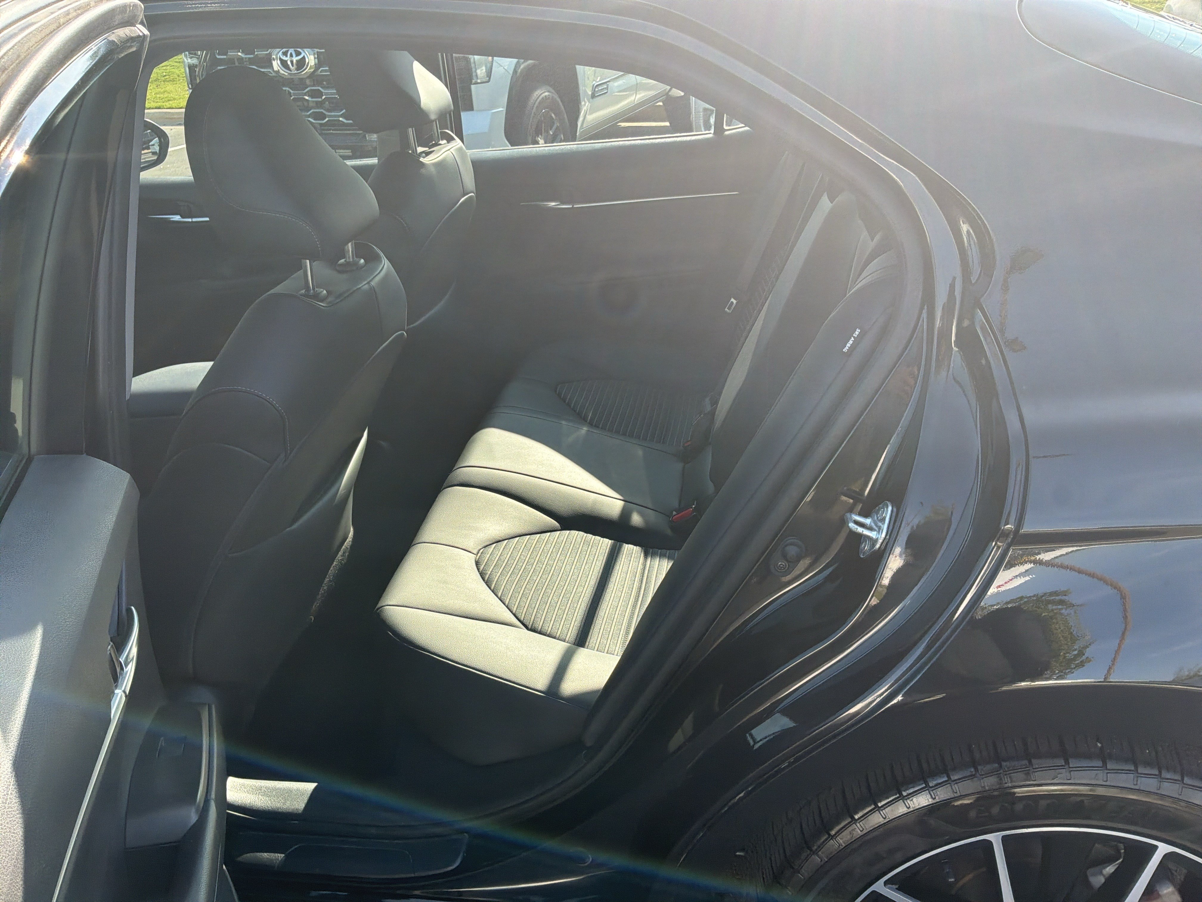 Used 2023 Toyota Camry SE FWD image 30