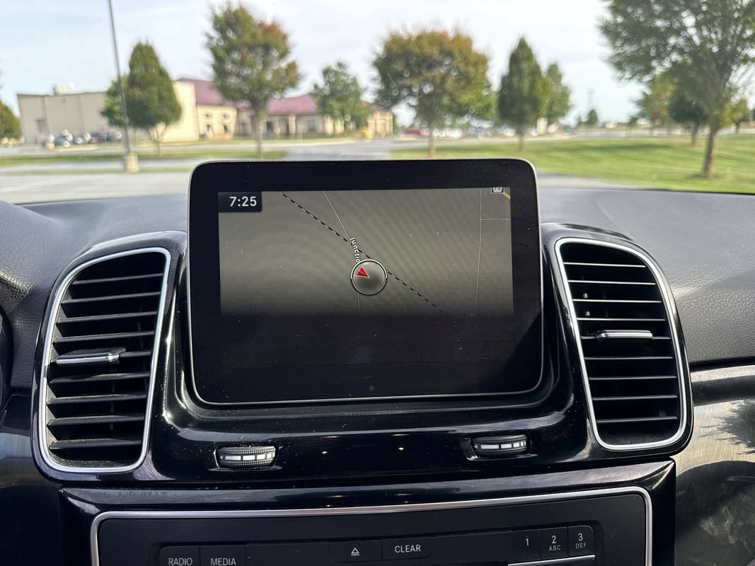 Used 2017 Mercedes-Benz GLE 350 4MATIC image 22