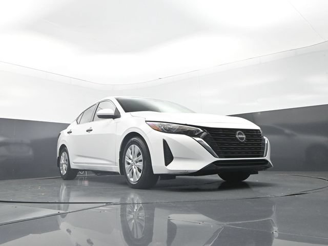 Used 2025 Nissan Sentra S w/ Lighting Package FWD image 32