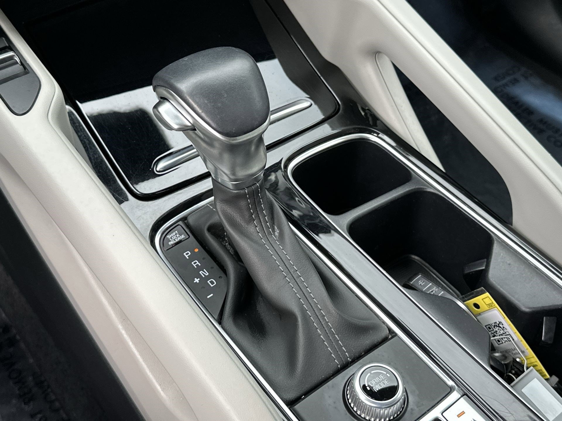Used 2023 Kia Telluride S w/ S Sunroof Package FWD image 20