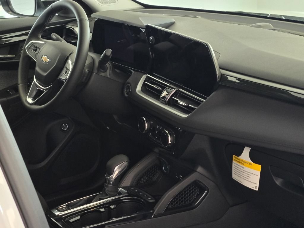 New 2026 Chevrolet TrailBlazer LT w/ Convenience Package FWD image 6