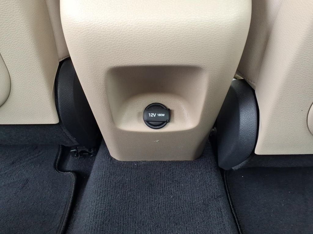 Used 2016 Hyundai Sonata SE FWD image 4