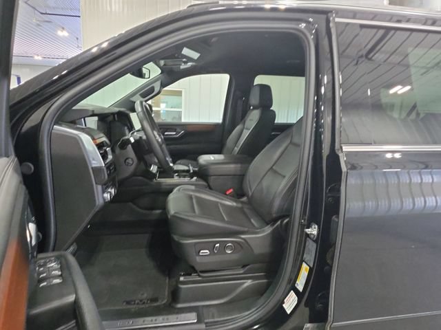 Used 2025 GMC Yukon XL Denali AWD/4WD image 21