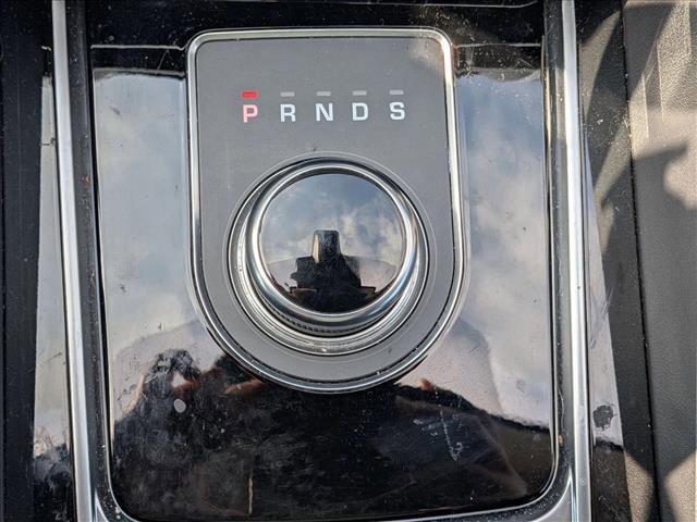 Used 2020 Jaguar F-PACE Premium image 12