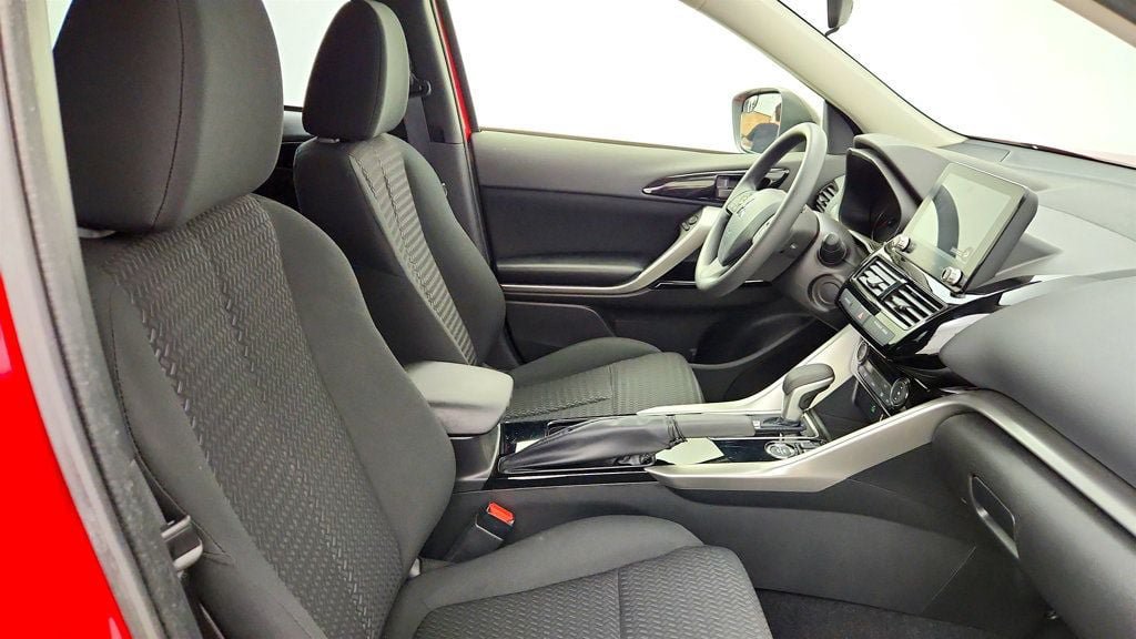 Used 2026 Mitsubishi Eclipse Cross LE AWD/4WD image 22