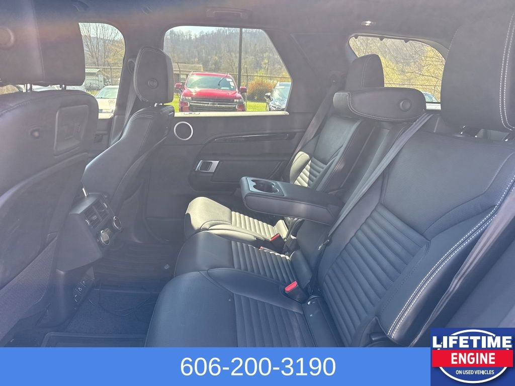 Used 2023 Land Rover Discovery S R-Dynamic image 11