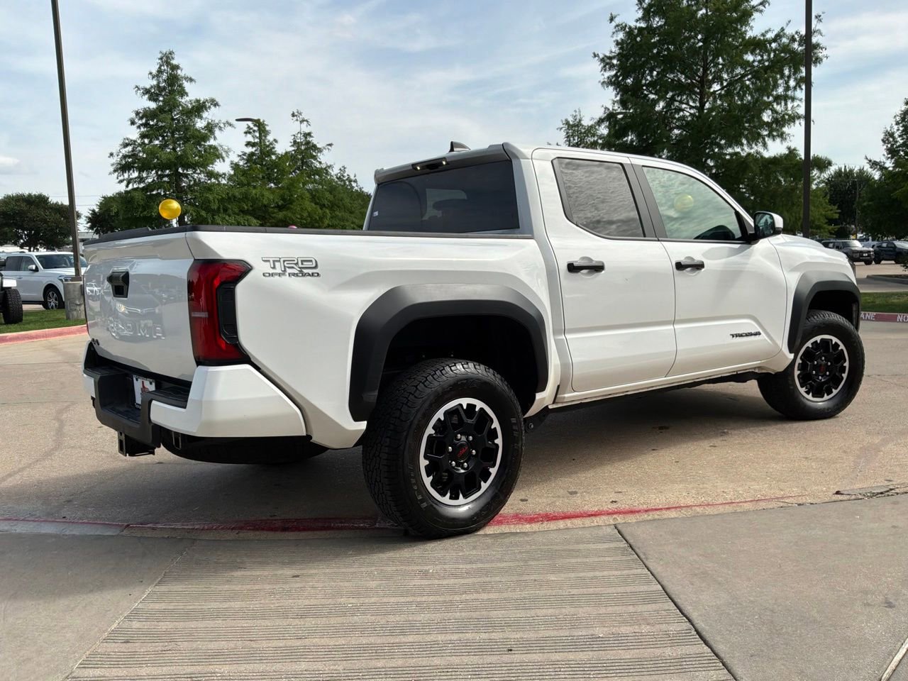 Used 2025 Toyota Tacoma TRD Off-Road AWD/4WD image 6