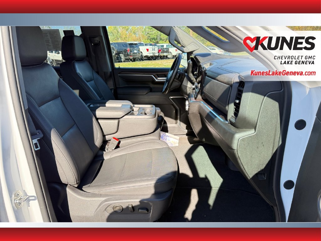 Used 2025 GMC Sierra 1500 SLT AWD/4WD image 40
