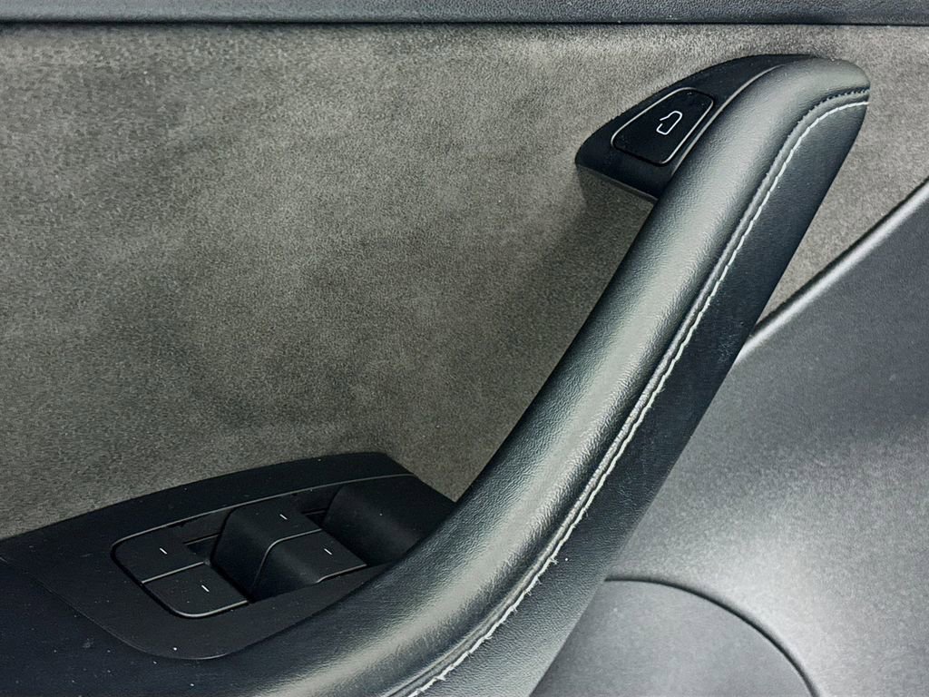 Used 2021 Tesla Model 3 Long Range image 18