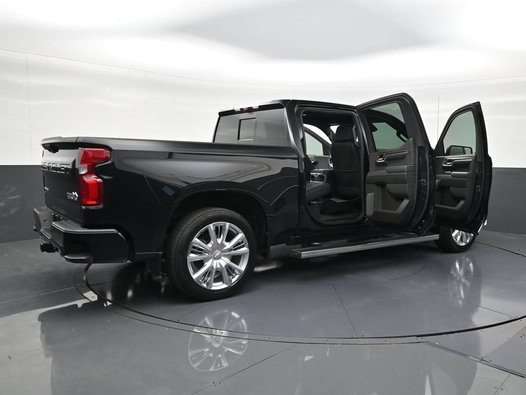 Used 2024 Chevrolet Silverado 1500 High Country AWD/4WD image 29