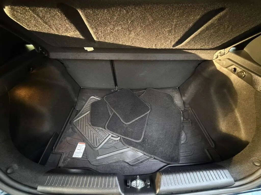 Used 2016 Hyundai Elantra GT image 18