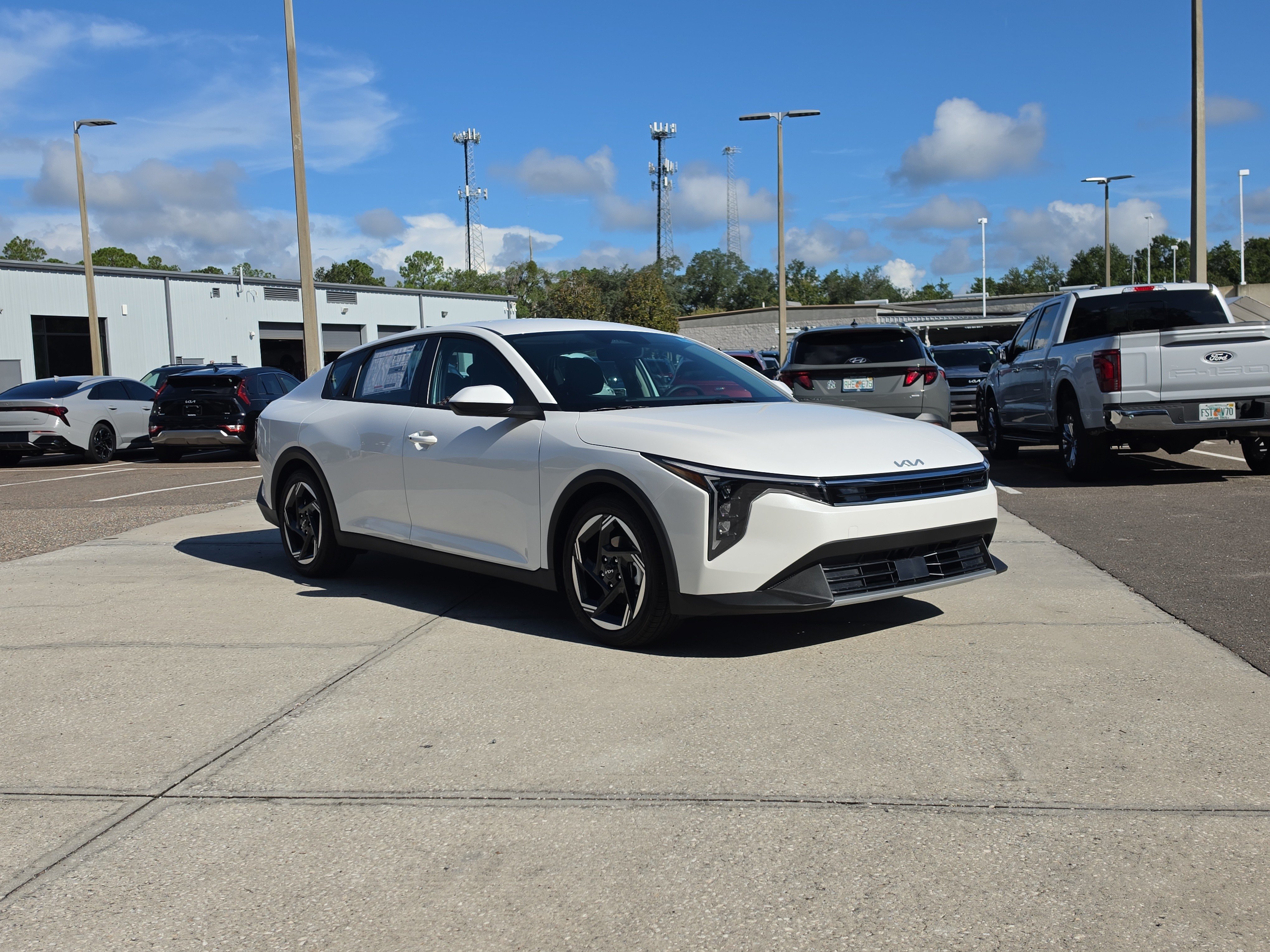 New 2026 Kia K4 EX FWD image 2