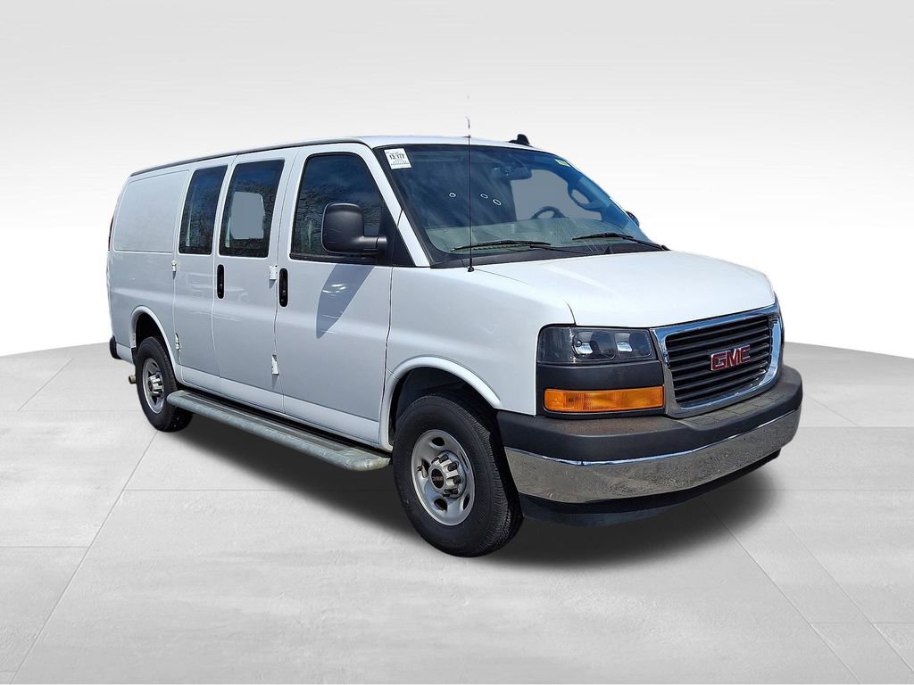 Used 2024 GMC Savana 2500 w/ Driver Convenience Package image 1