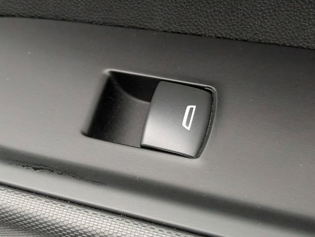 Certified 2025 Chevrolet Silverado 2500 Custom w/ Custom Value Package image 33