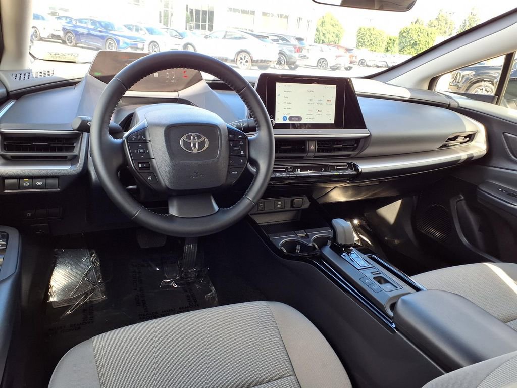 Used 2024 Toyota Prius LE image 12