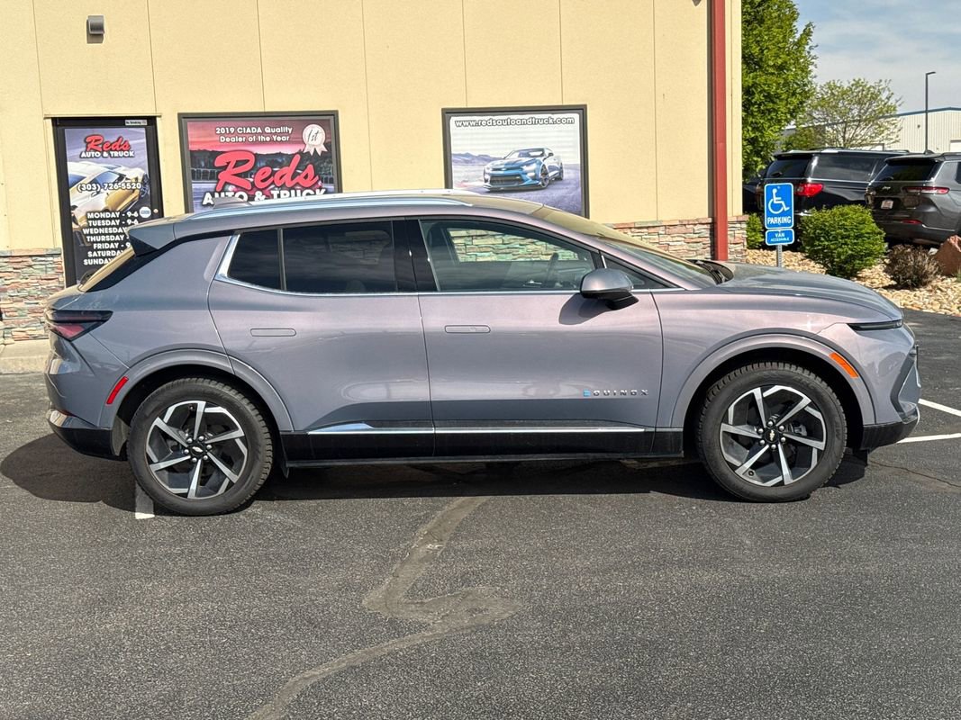 Used 2024 Chevrolet Equinox EV LT image 5