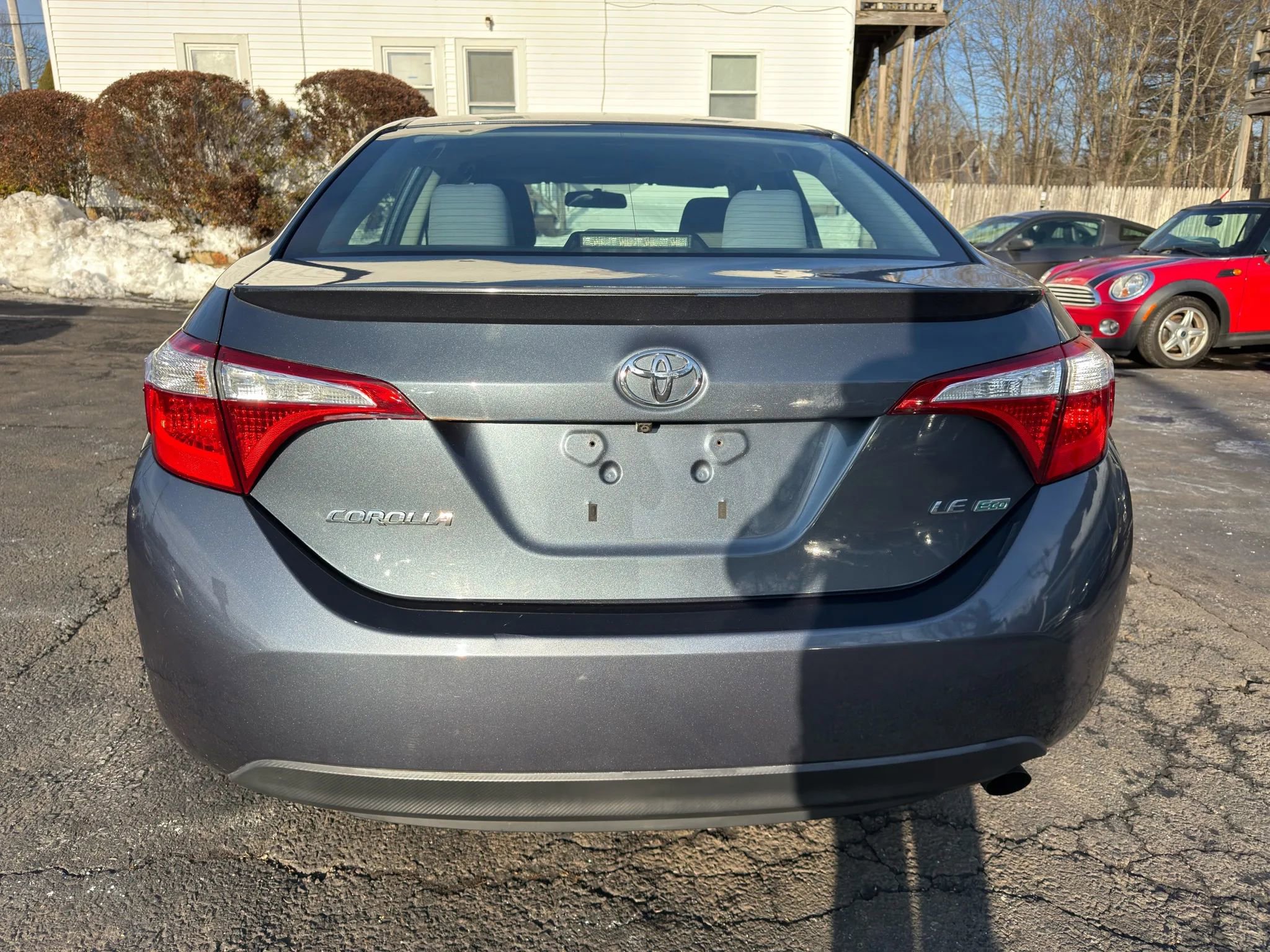 Used 2015 Toyota Corolla LE image 6