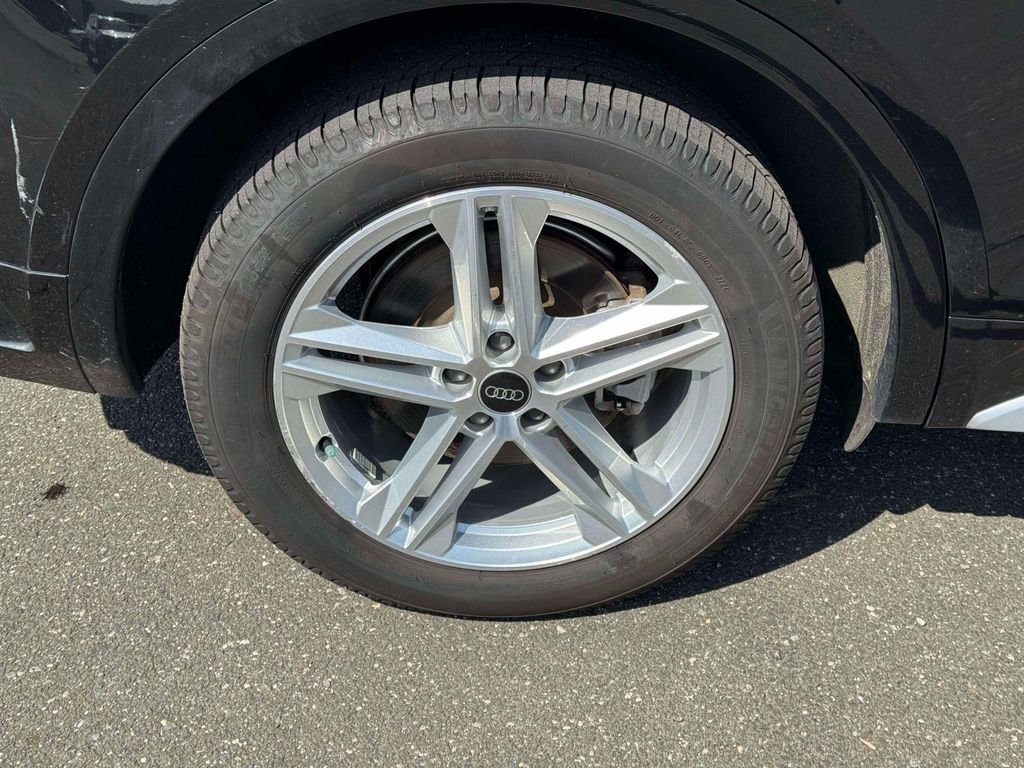 Used 2021 Audi Q5 e Premium Plus w/ Premium Plus Package AWD/4WD image 10