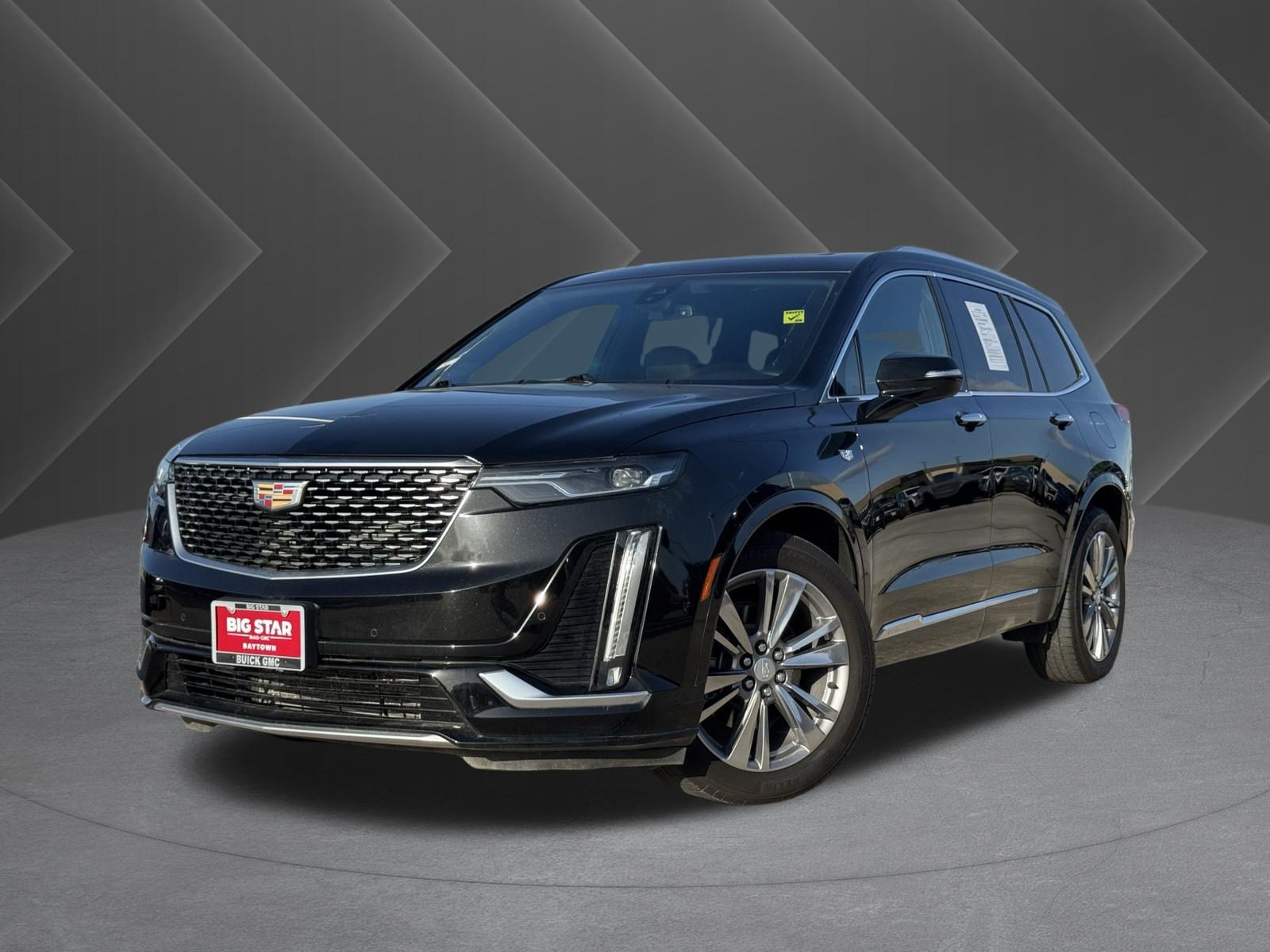 Used 2025 Cadillac XT6 Premium Luxury FWD image 2