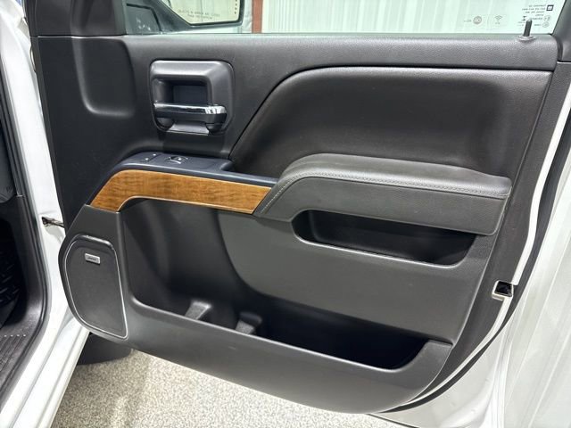 Used 2016 Chevrolet Silverado 1500 LTZ w/ Sport Package AWD/4WD image 14