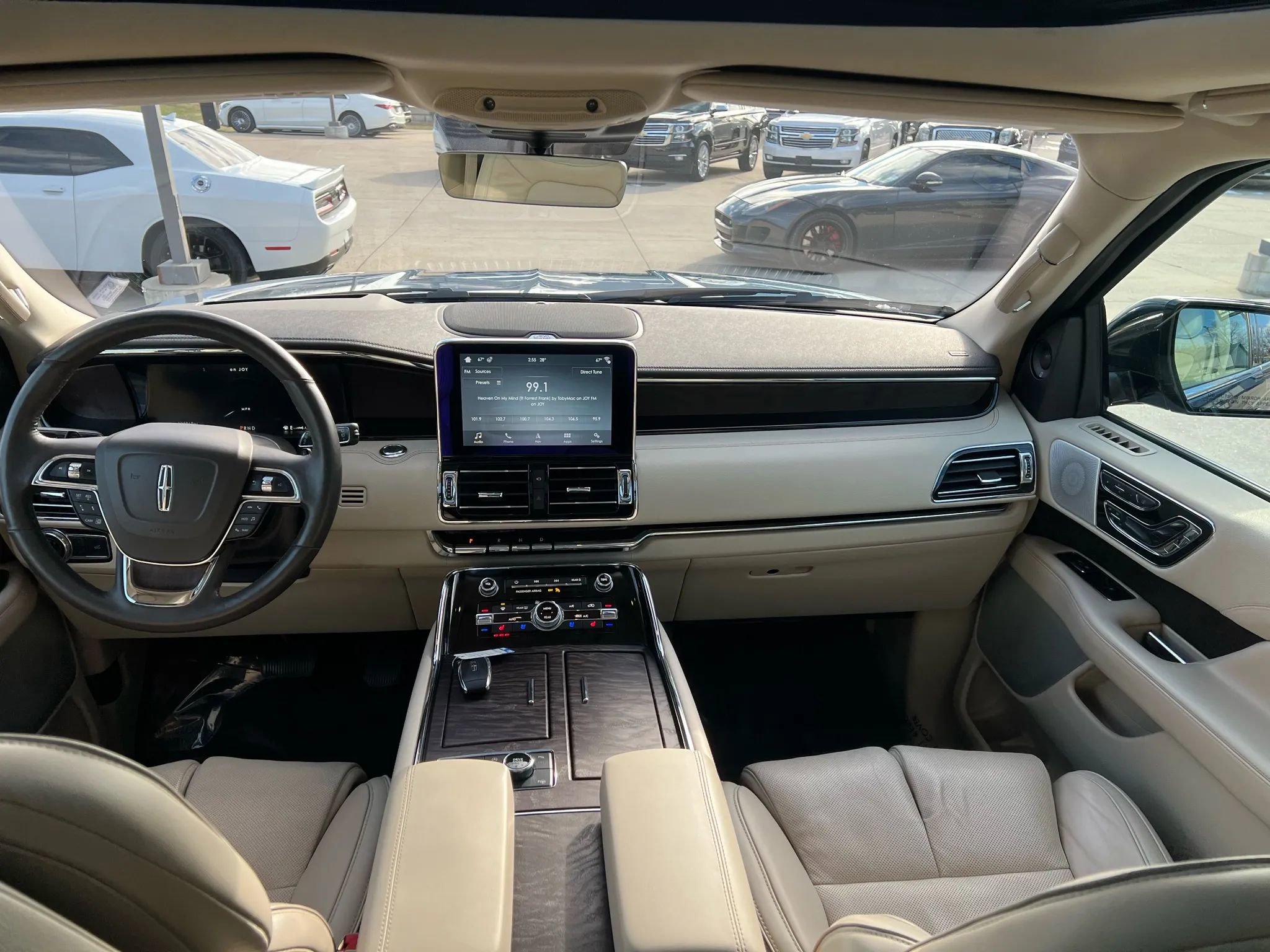 Used 2019 Lincoln Navigator L Reserve w/ Cargo Package image 17