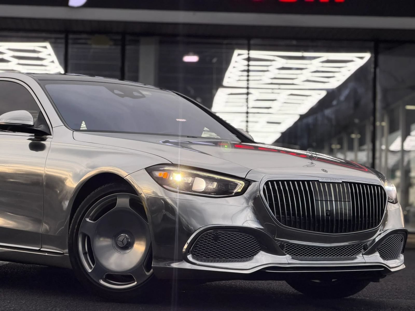 Used 2021 Mercedes-Benz S 580 4MATIC Sedan image 3