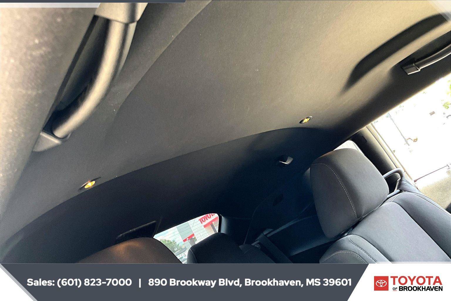Used 2022 Dodge Challenger SXT w/ Blacktop Package RWD image 16