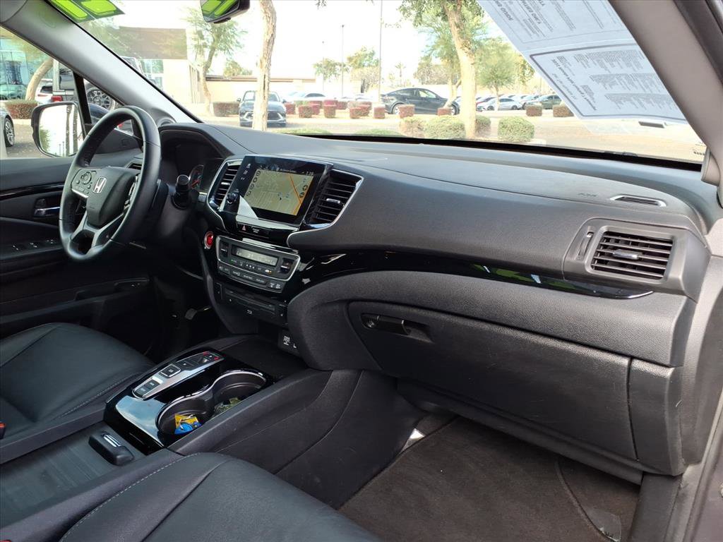 Used 2021 Honda Pilot Touring image 11