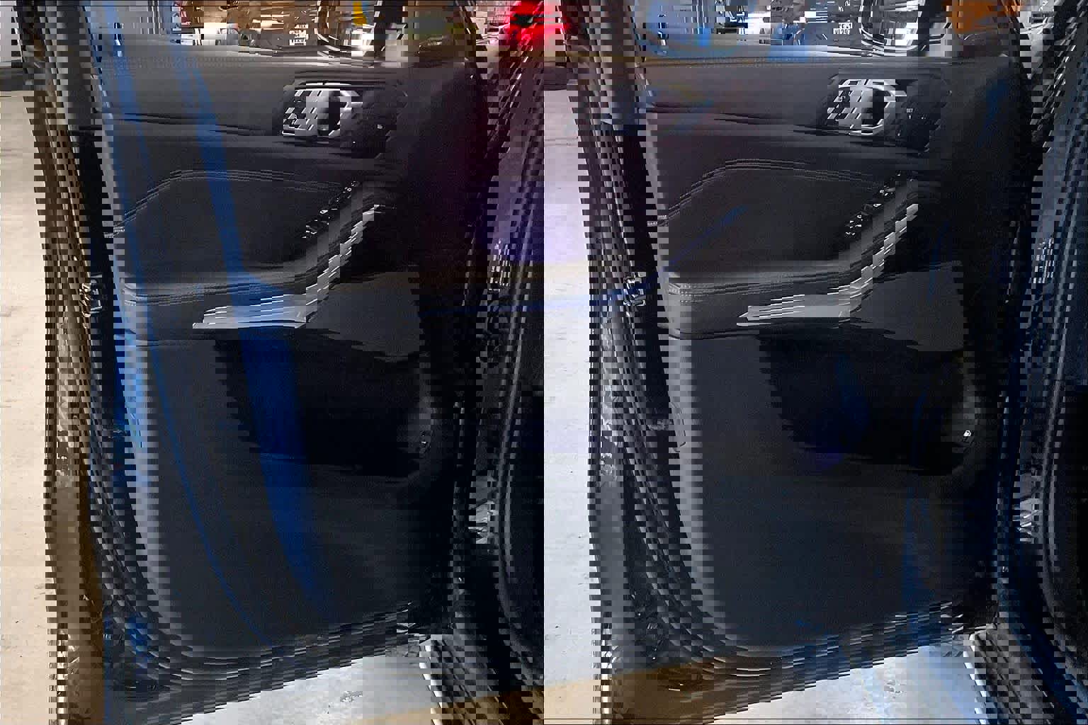 Used 2024 BMW X5 xDrive50e image 20