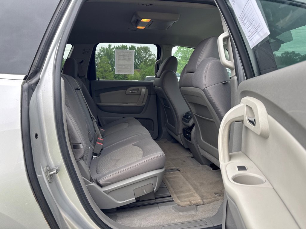 Used 2010 Chevrolet Traverse LT w/ Personal Connectivity Package AWD/4WD image 13