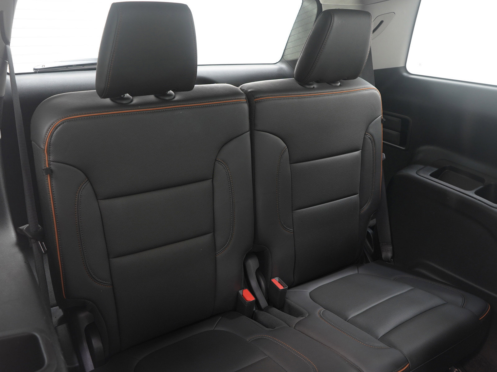 Used 2023 GMC Acadia AT4 w/ Technology Package image 16