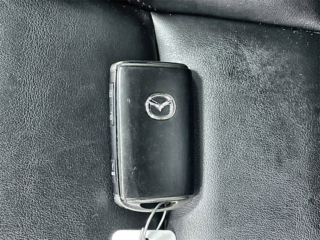 Used 2023 MAZDA MAZDA3 s image 32